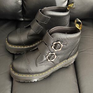Dr. Martens Black Devon flower boots- sz 10- new in box